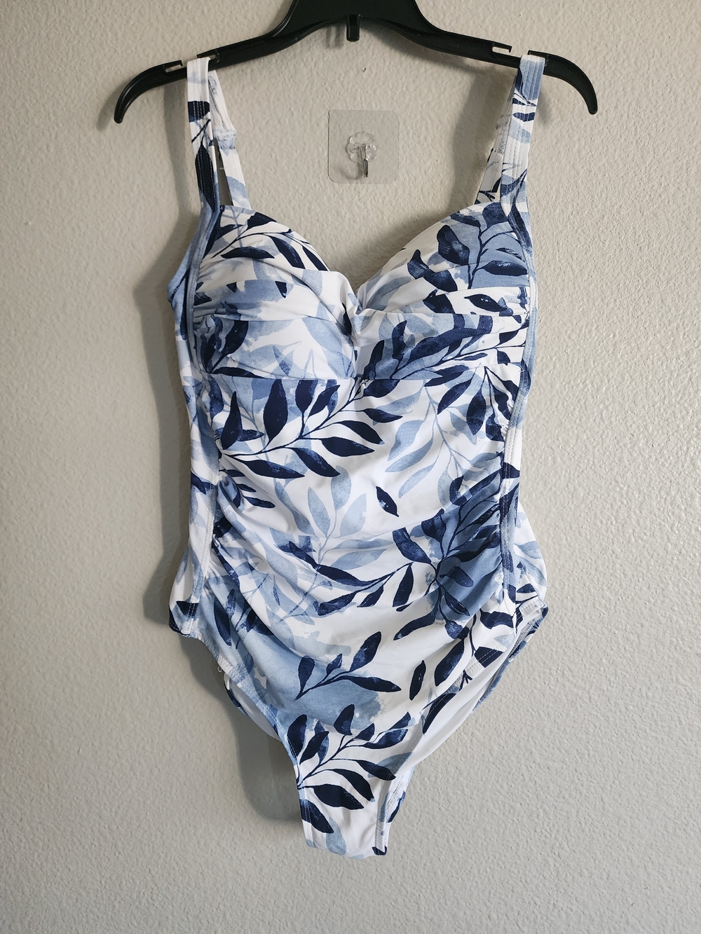 Nip Tuck Swim Blue White Leaf Print Ruched One Piece Swimsuit US 6 AU 10